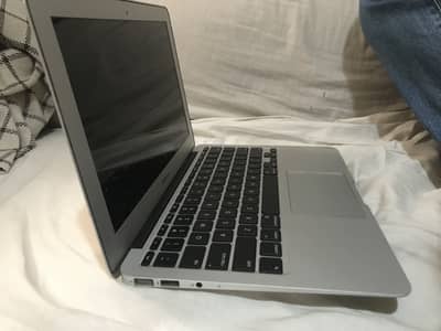 Macbook Air (mid-2011) 10/10