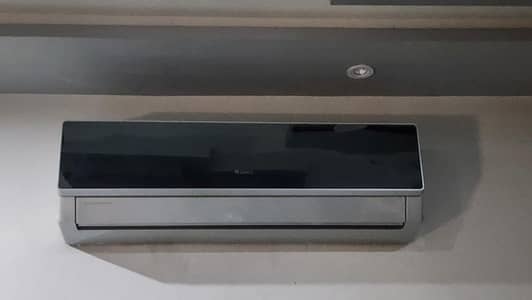 gree 1.5 ton non invertor ac