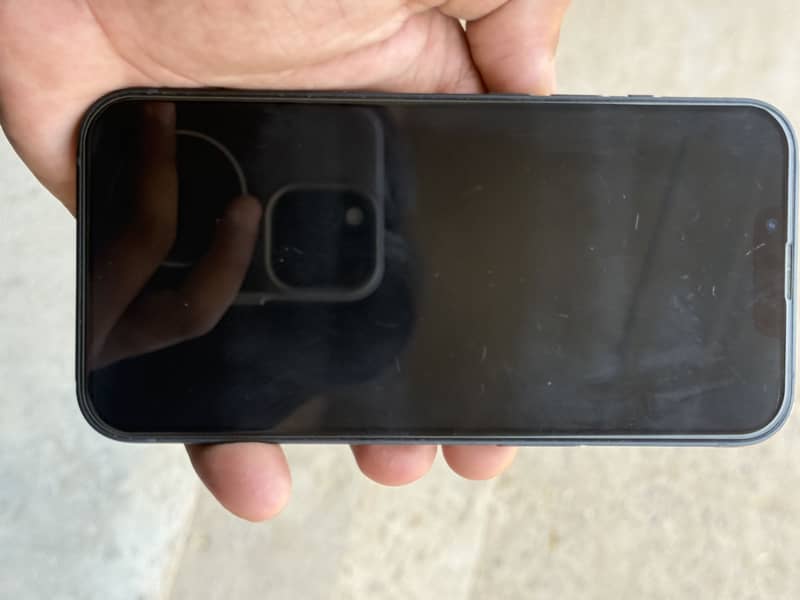 Apple iPhone 13 1