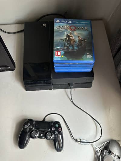 Sony PS4 Fat 500GB with 5 Games