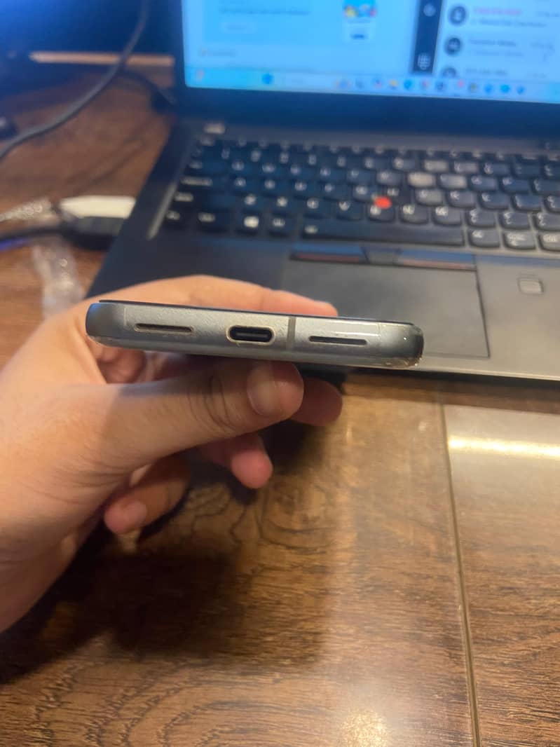 Google Pixel 8 2