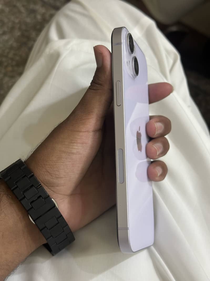 Apple iPhone 14 plus 3