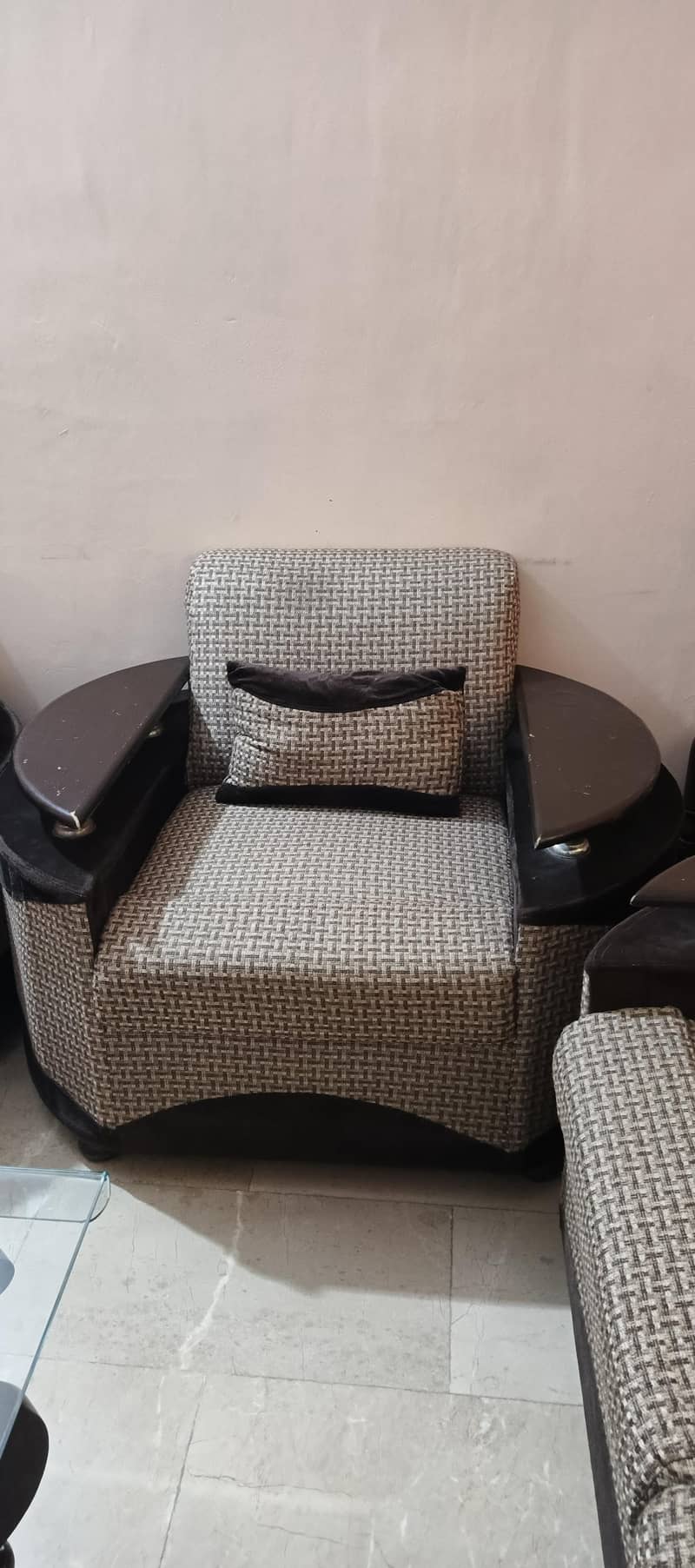 7 seater sofa 1