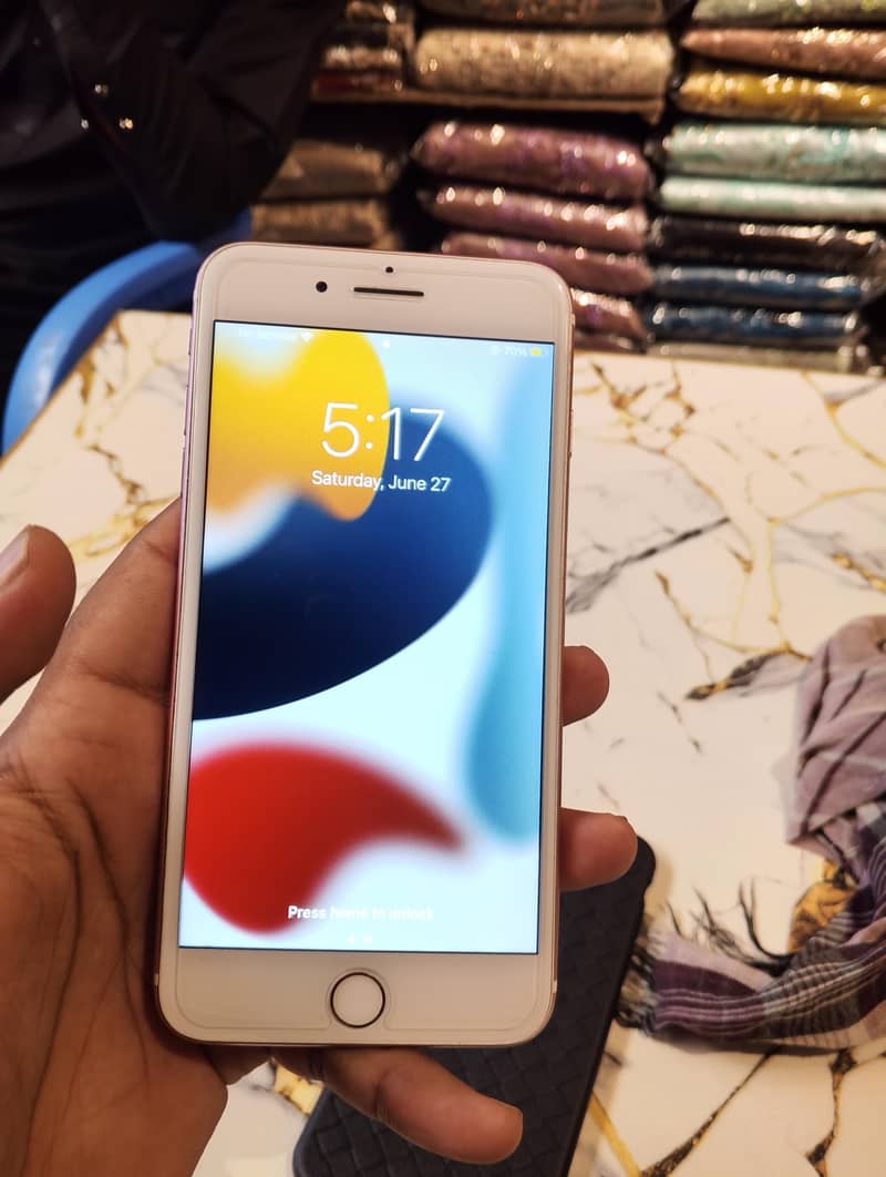 Apple iPhone 7 Plus 4
