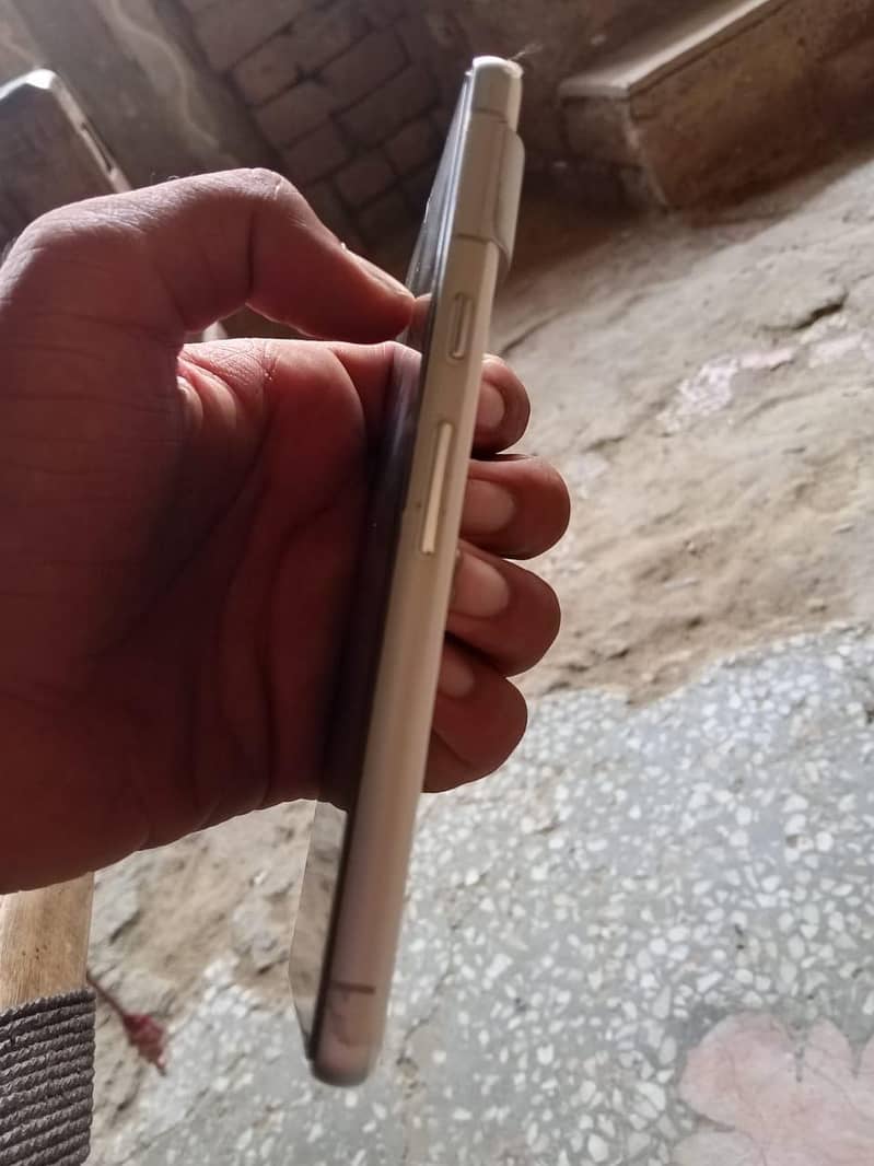Google Pixel 7 3