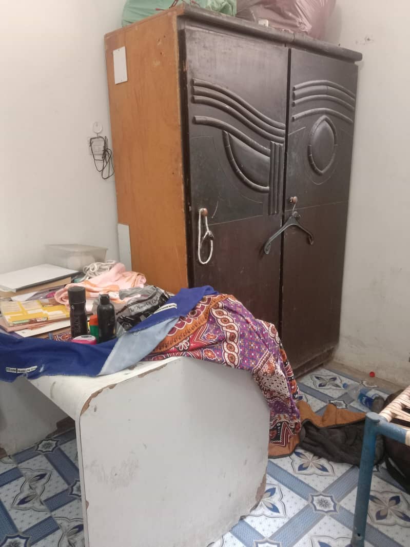 الماری اورٹیبل براے فروخت 1