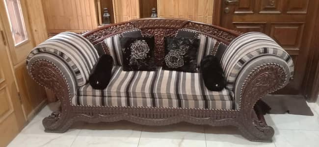 3 sitter sofa