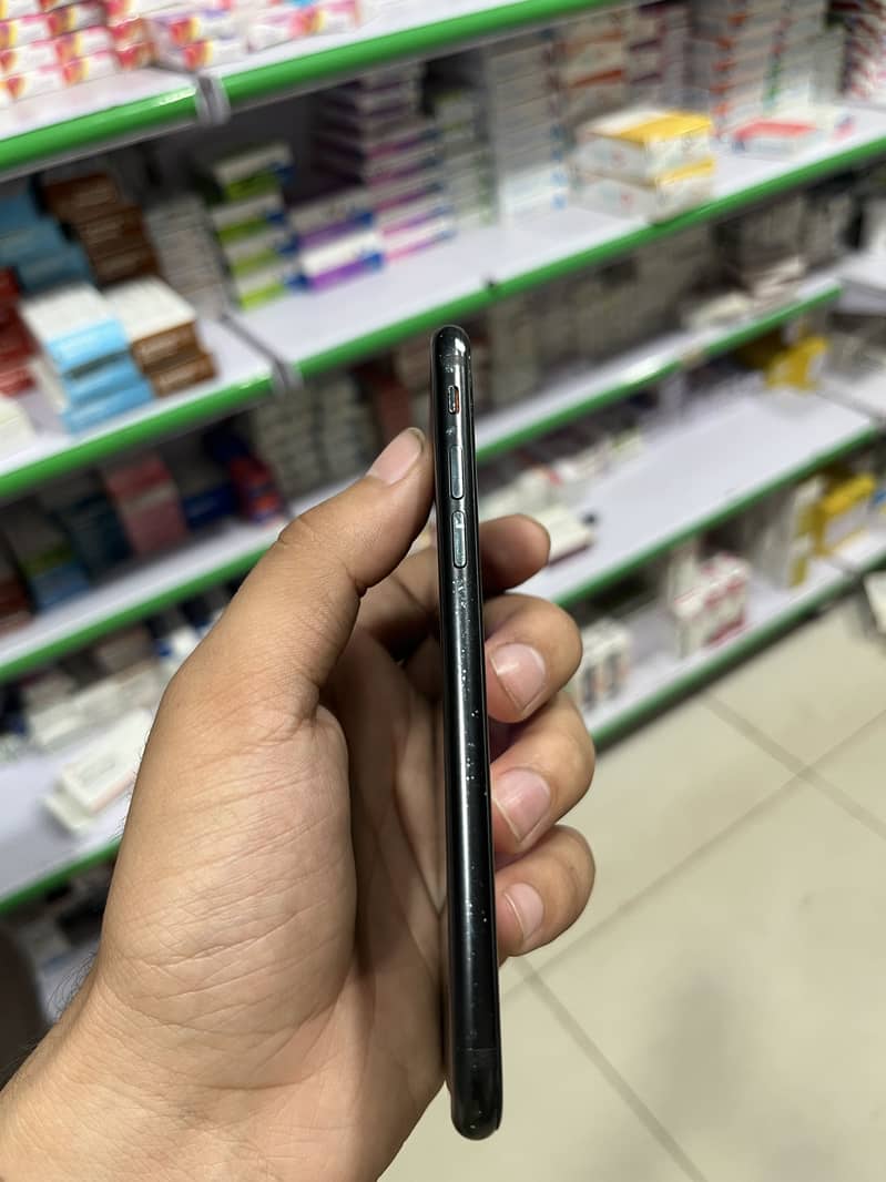 Apple iPhone SE 4