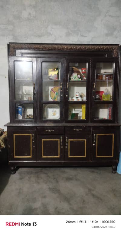 Dressing table