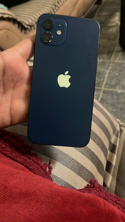 Apple iPhone 12