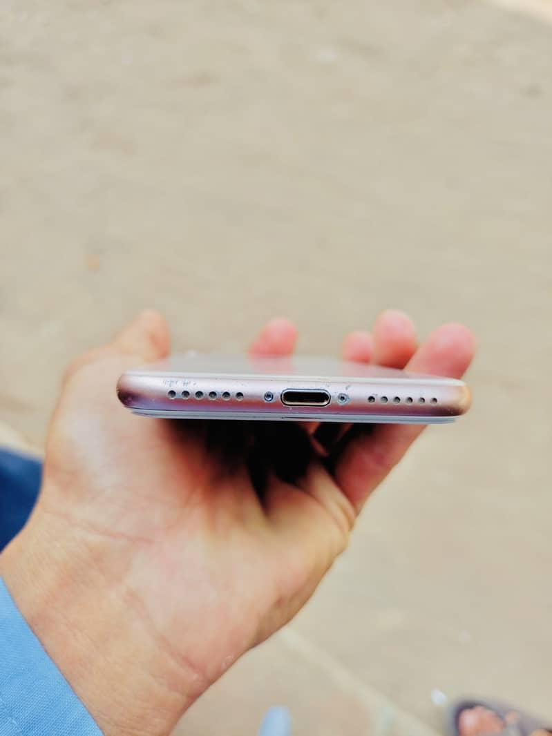 iPhone 8 Jv 6