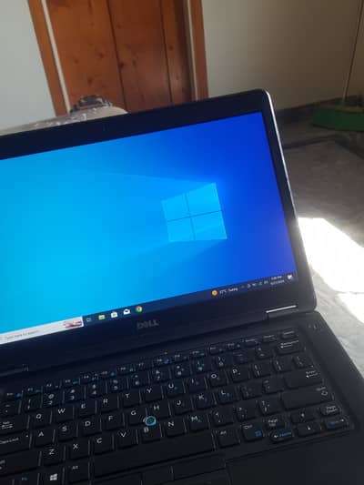 Dell e5450 i7 5th 16gb256ssd 4gbgtx840m