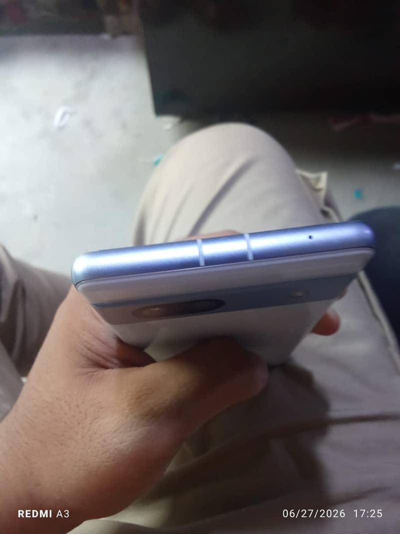 Google Pixel 7a 1