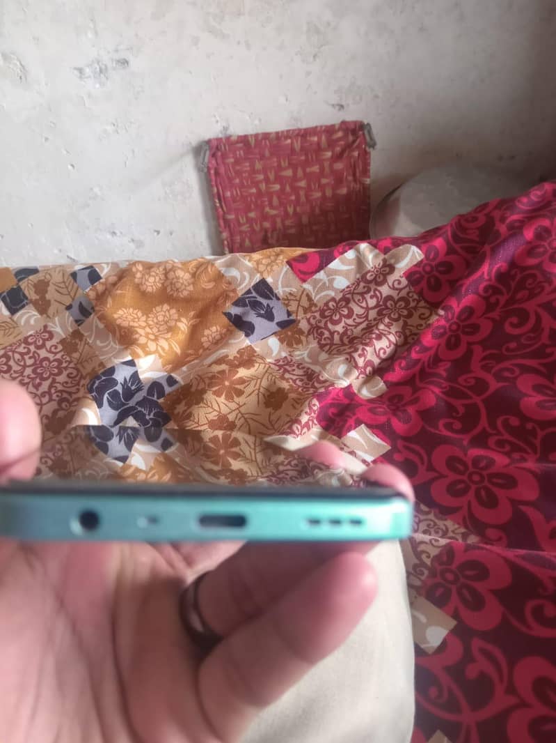 OPPO A78 4