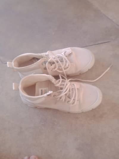 hiking shoes