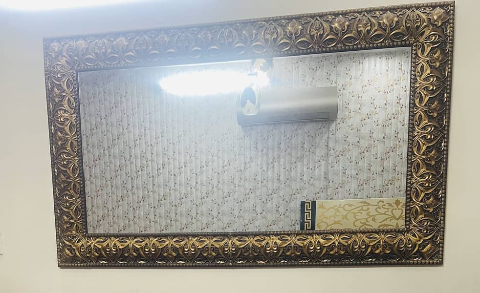 Wall mirror 1