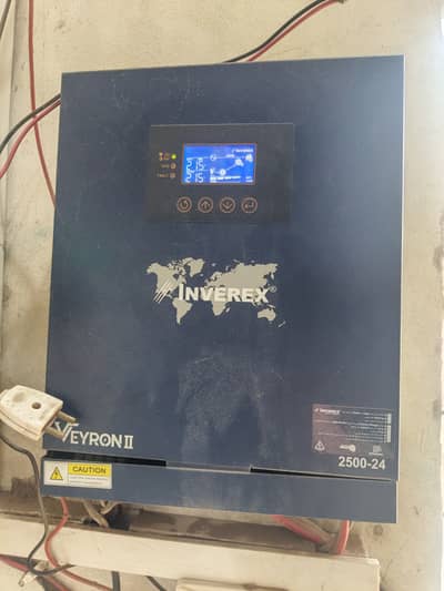 Invater for sale pv 2500