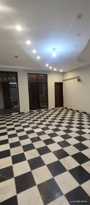 1 Kanal 3 Beds Upper For Silent Office Waking Distance From Molana Shoukat Ali Rd