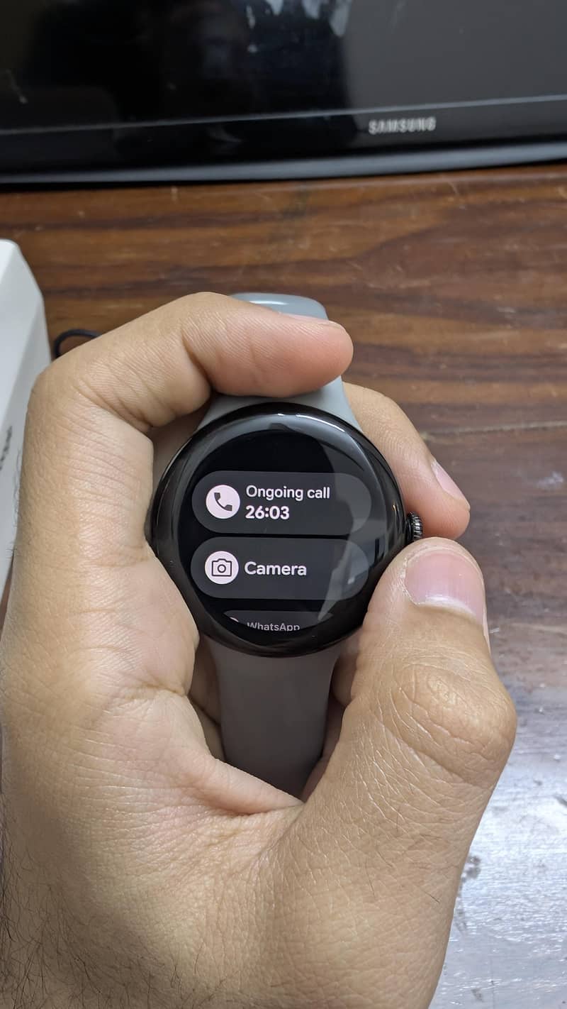 Google pixel watch 2 4