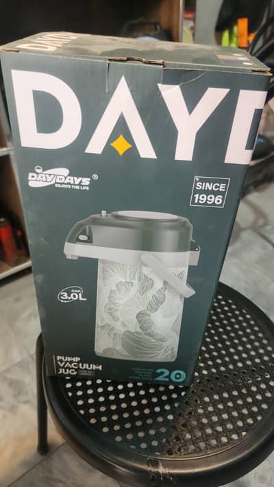 Day termos for hot water