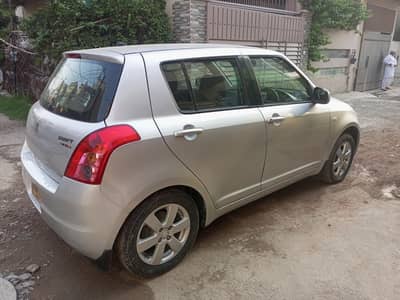 Suzuki Swift 2012