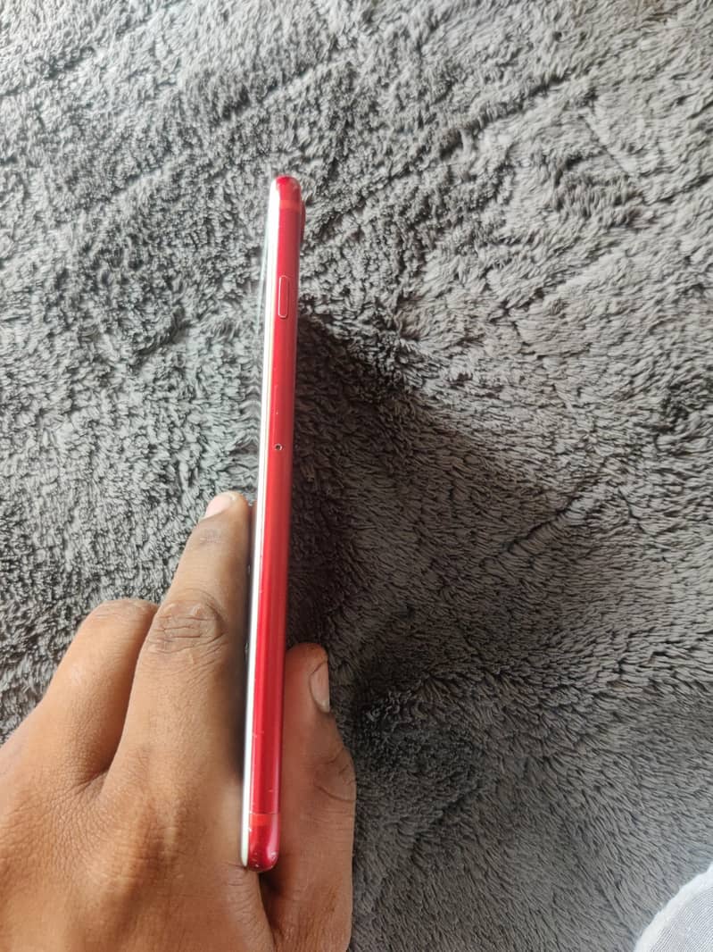 Apple iPhone 7 Plus 2