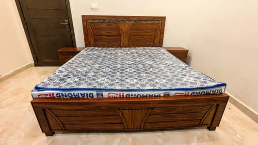 King size bed with side tables