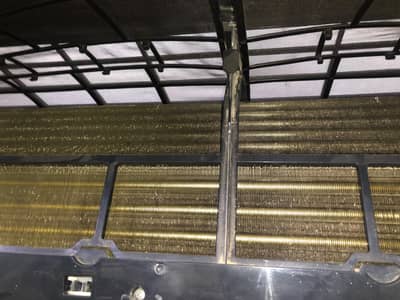 urgent sale Haier invertor AC 1.5 Ton 03098377276