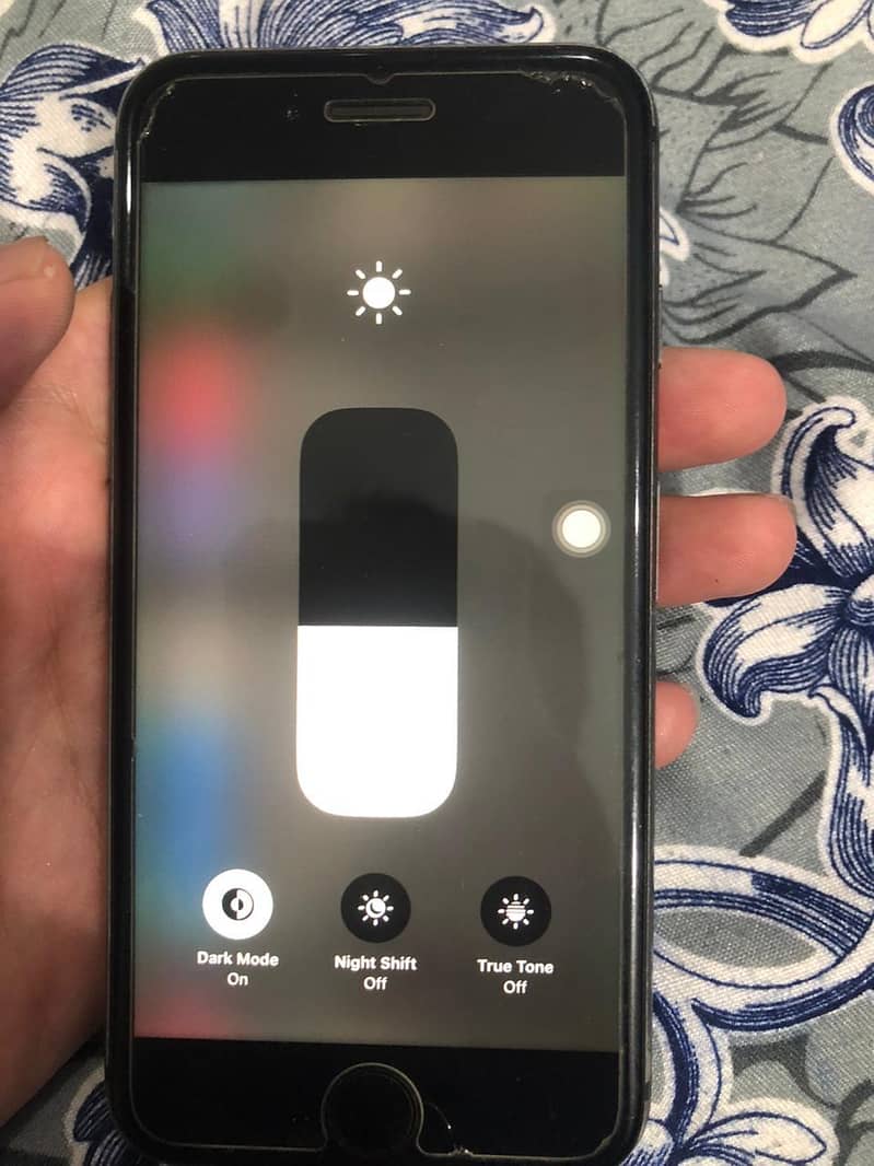 Apple iPhone 8 1