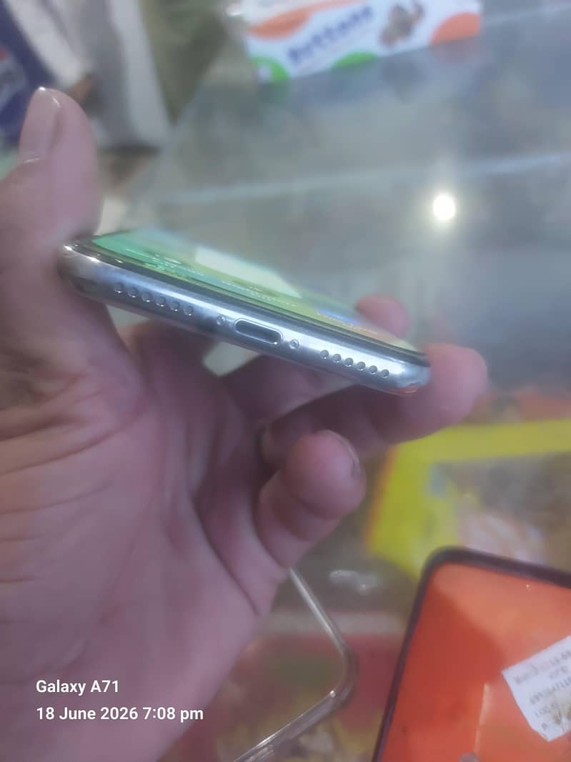 Apple iPhone X 1