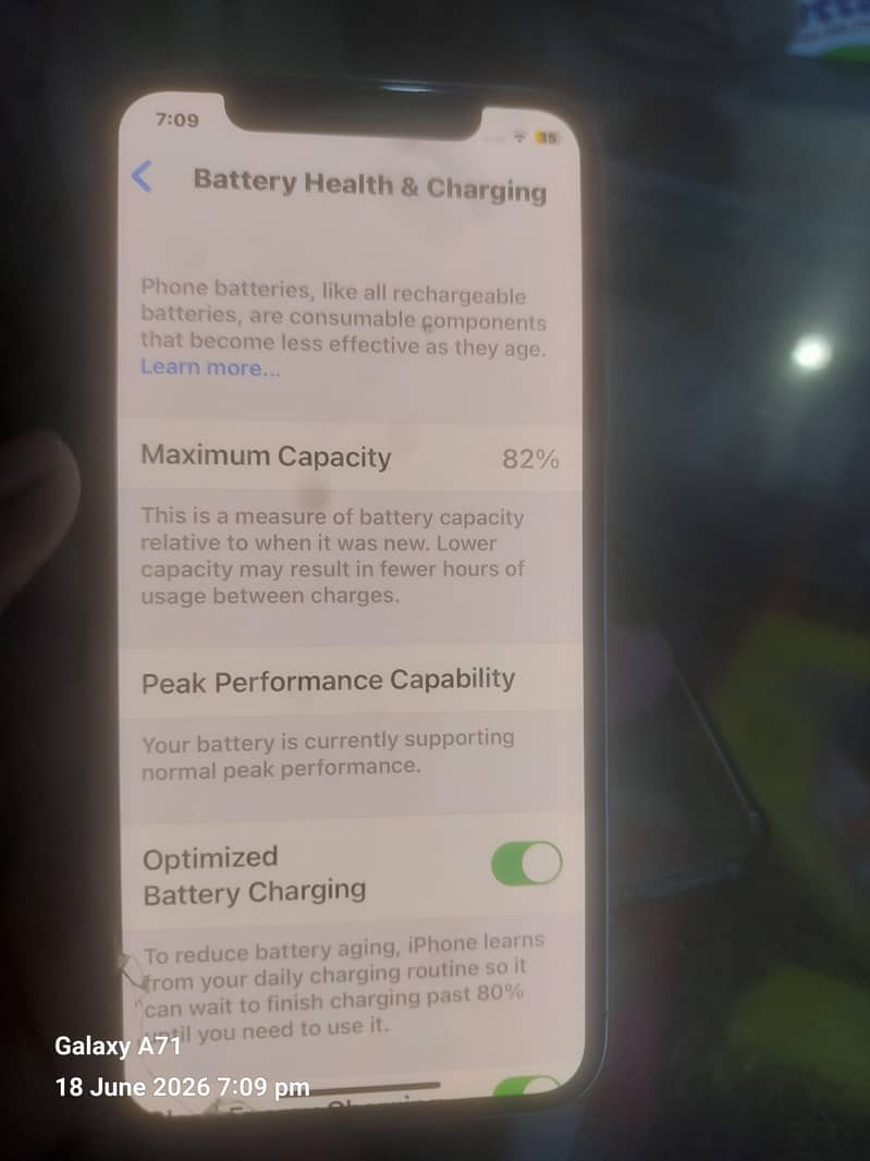 Apple iPhone X 3