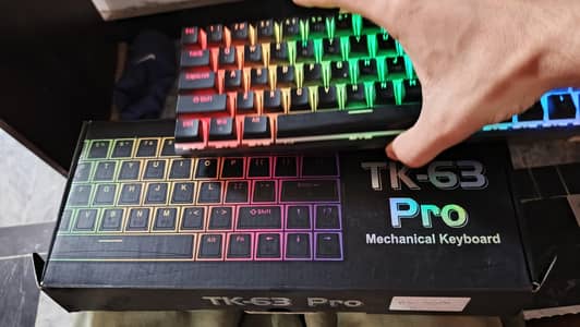 Tezarre TK-63 Machanical Keyboard Brown Switches Bluetooth and Wired