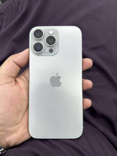 Apple iPhone 16 Pro Max
