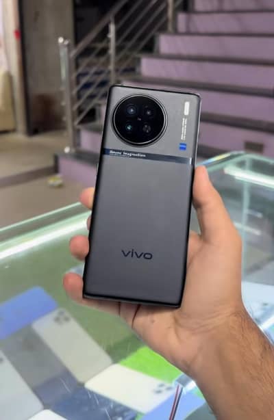 Vivo X90s