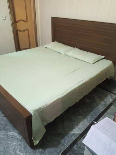 Premimum Quality slightly used Double Bed for sale