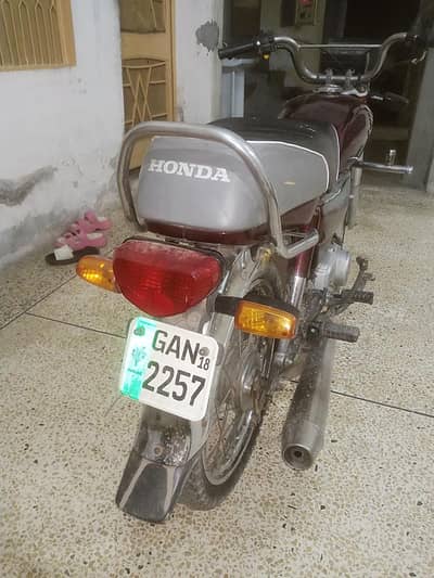 HONDA CD70 2018