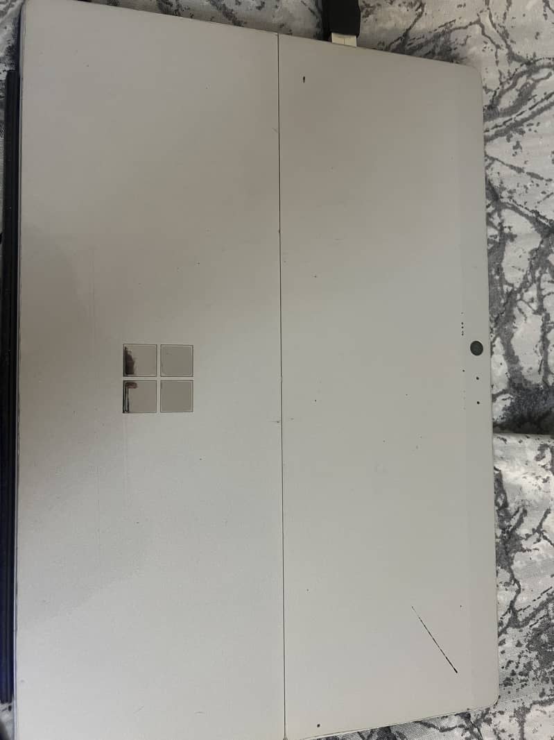 Surface pro 6 4