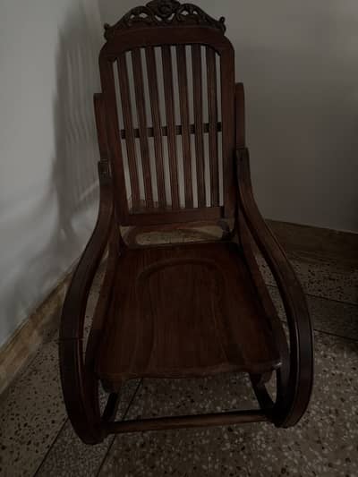 Wooden classic rocking chair