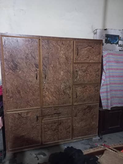 6 Door Wooden Almari For Sale – Good Condition