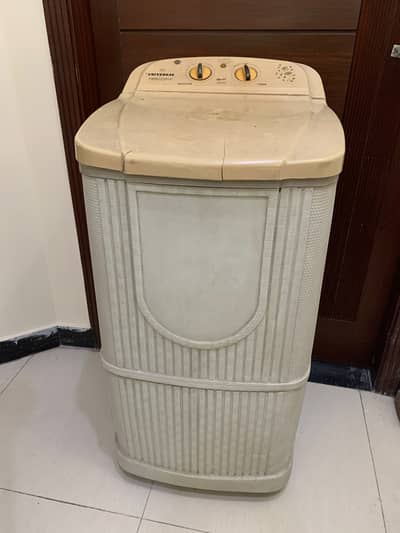 Urgent Selling Used Universal Spin Dryer in Bahria Town Lahore