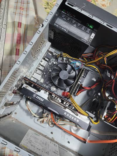 Gaming Pc I7 6th gen Rx 6600 8gb ddr 6 (Repaired) read ad