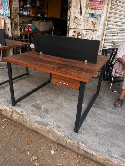 Workstations for 2, 4 Or 6 Persons , Modern Aesthetic Workstations ,