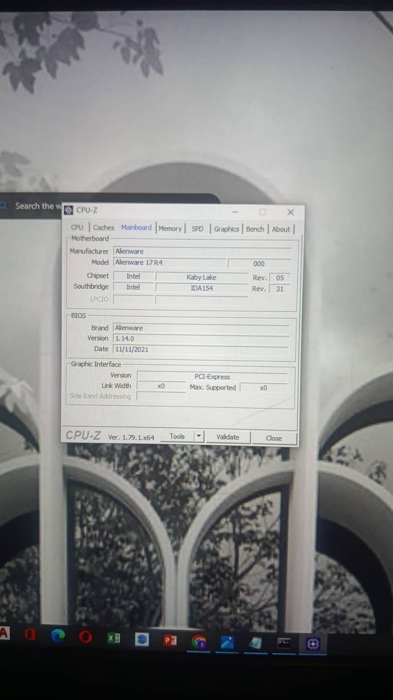 Alienware 17 R4 8