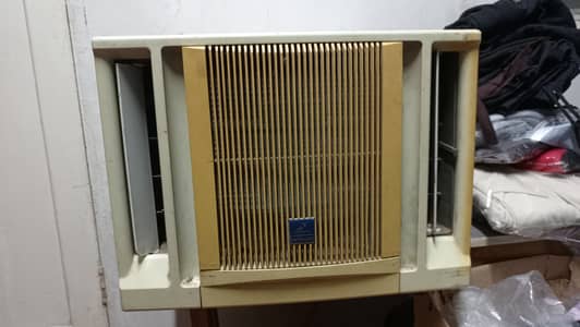 Hitachi Window Ac 0.75 ton