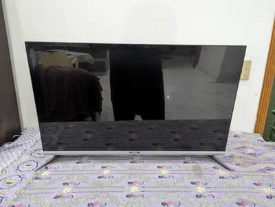 Samsung 32 Inch LED TV --- 1920x1080 HD Display