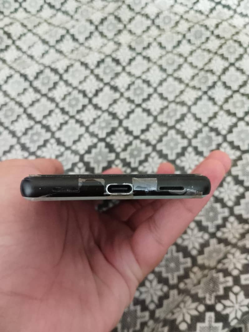 Google Pixel 6a 5