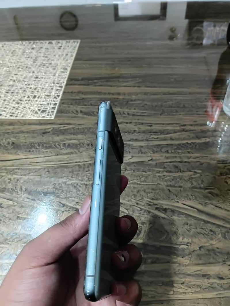 Google Pixel 8 3
