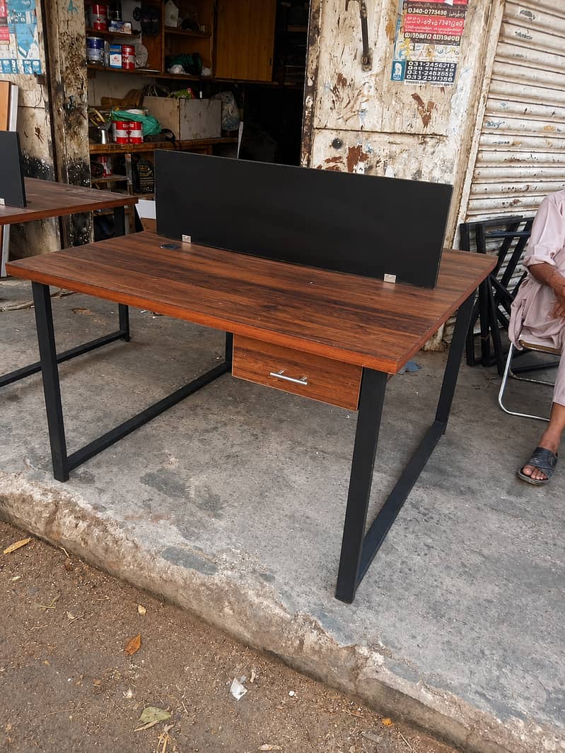 Office Table/Computer table/Executive table/Workstation/Meeting Table 1