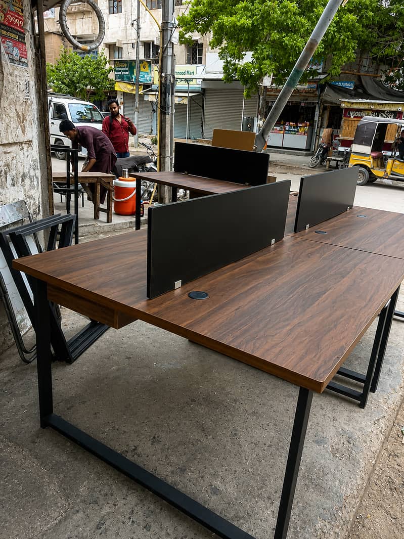 computer table / workstation / laptop table / study table 3