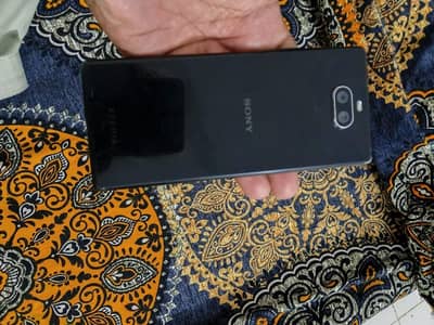 Sony Xperia 8
